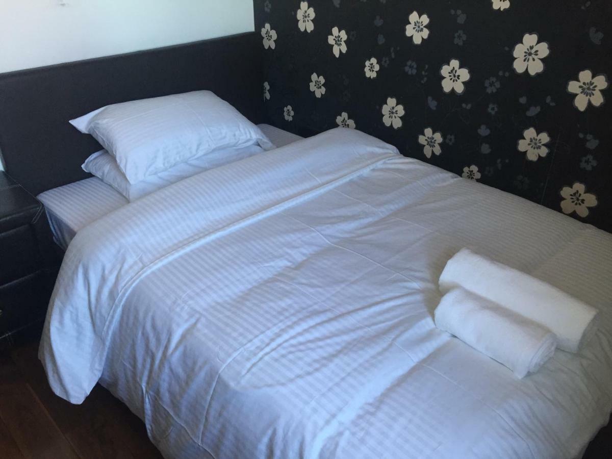 Benjamin Guest House Yiewsley Eksteriør bilde